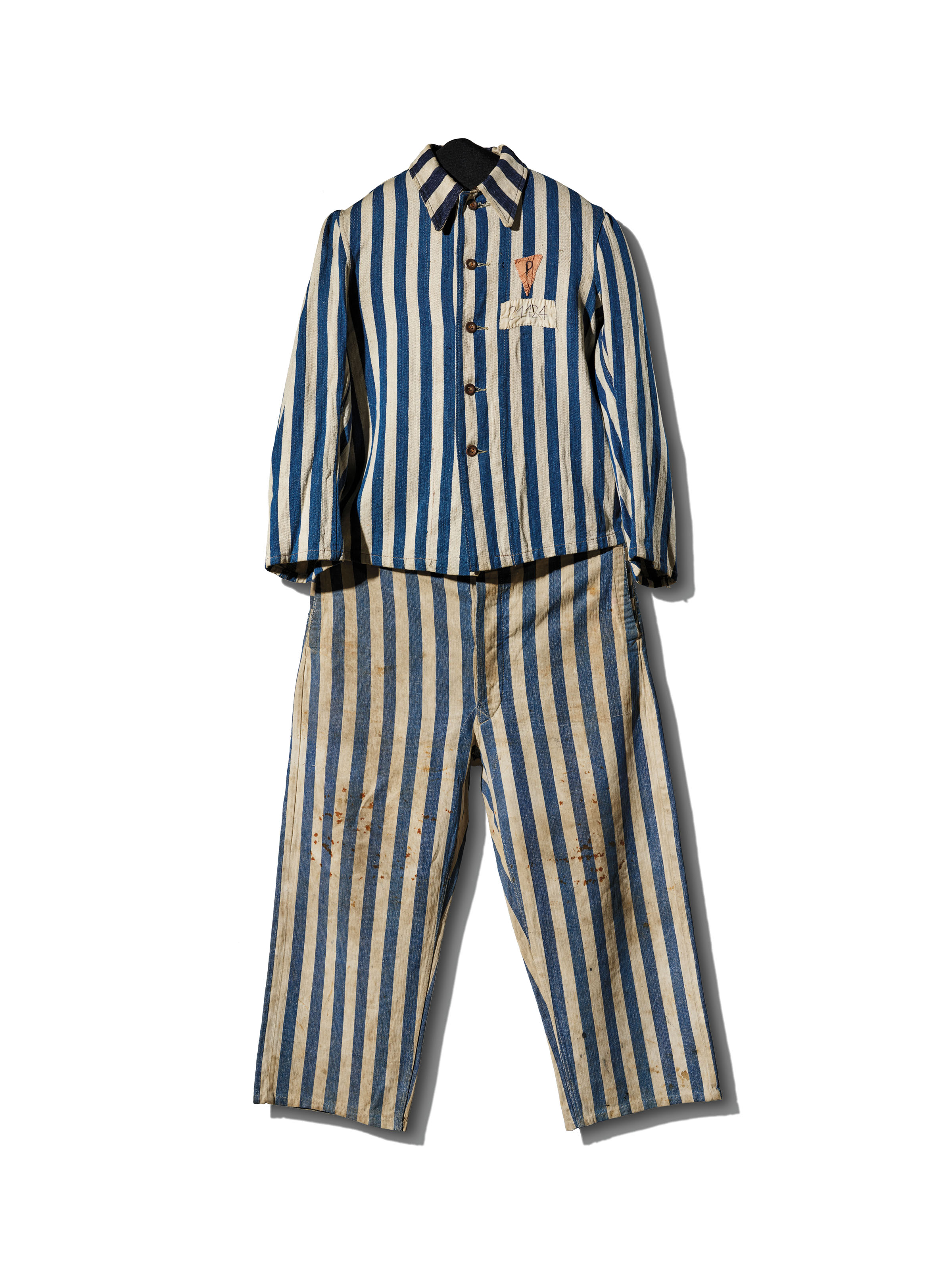 Uniforme rayé bleu et blanc porté par Marian Kostuch, prisonnier politique polonais (1940-44)