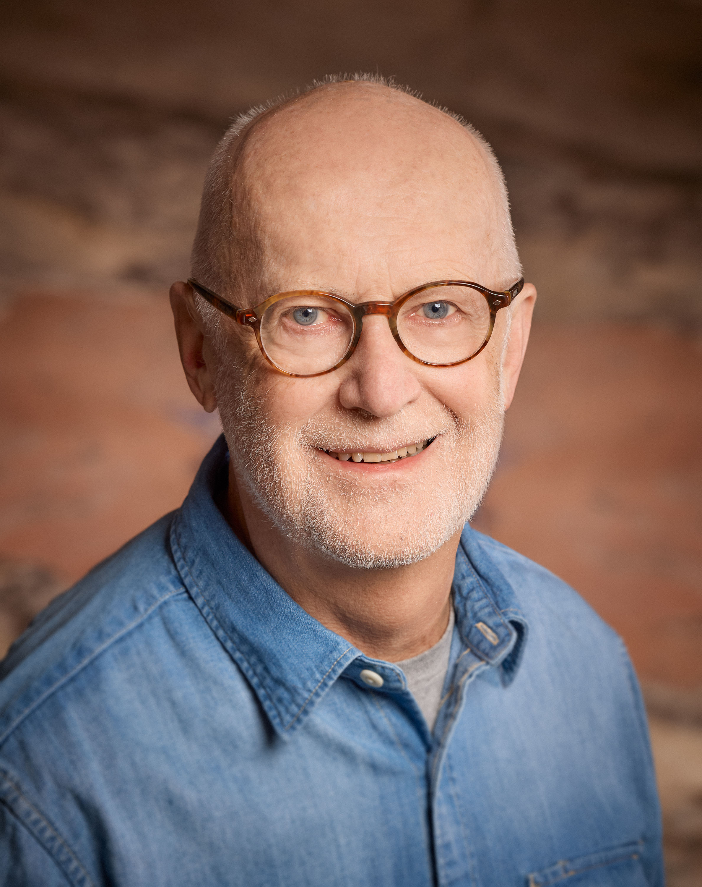 Doug Currie, Vice-President, Department of Natural History and Senior Curator of Entomology at the ROM and Associate Professor in the Department of Ecology & Evolutionary Biology at the University of Toronto.