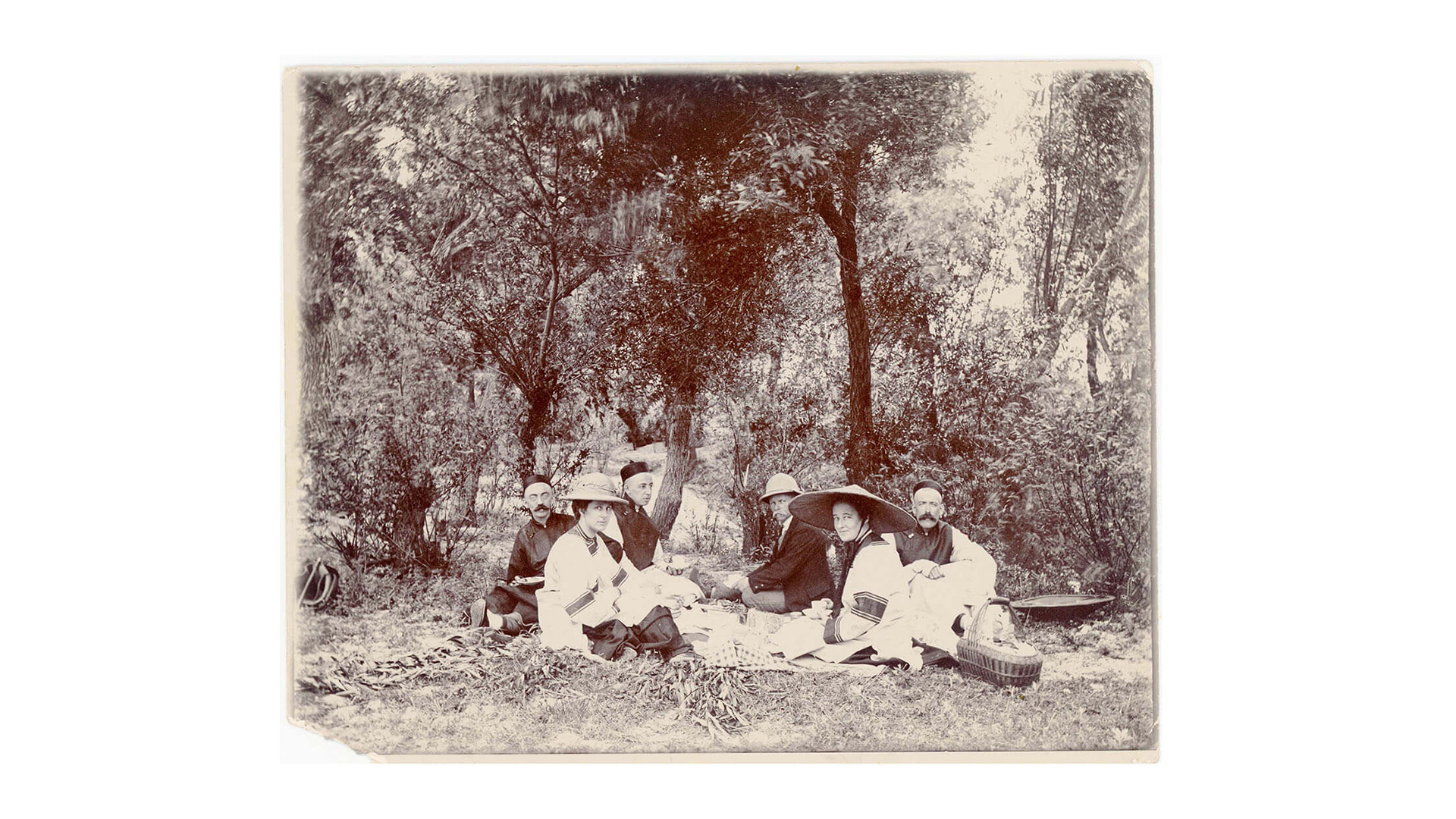 Picnic at the lake side.