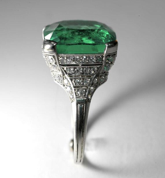 Beryl variety emerald ring.
