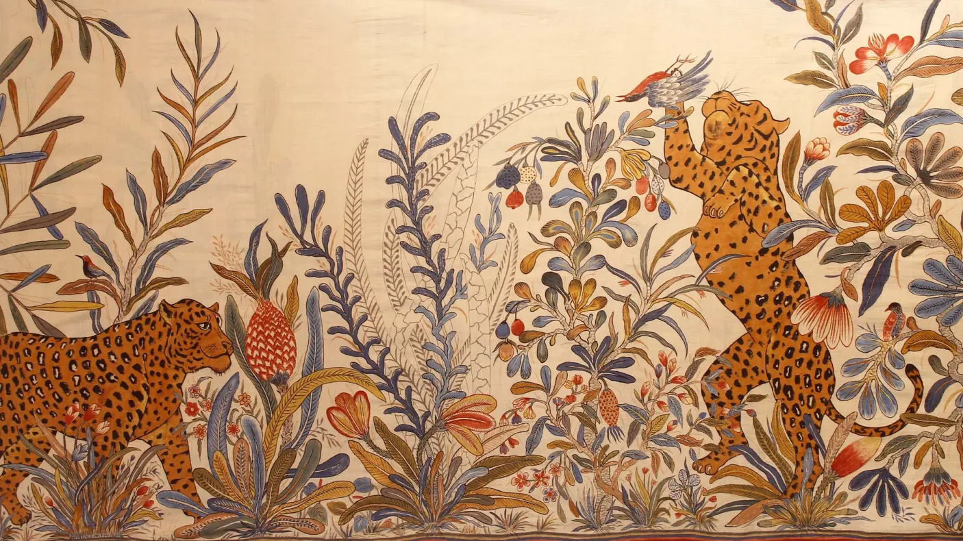 Sari filé et tissé à la main avec des tigres et des plantes.