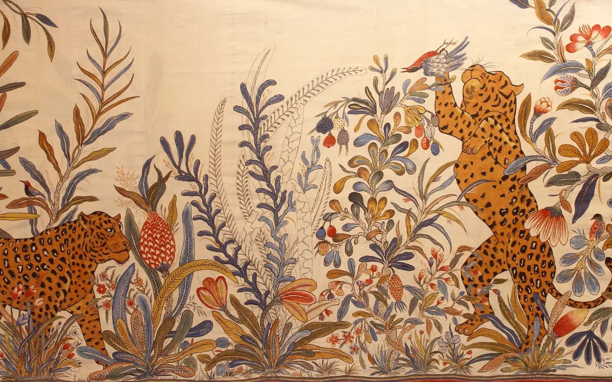 Sari filé et tissé à la main avec des tigres et des plantes.