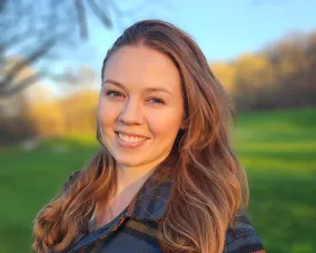 Headshot of a woman