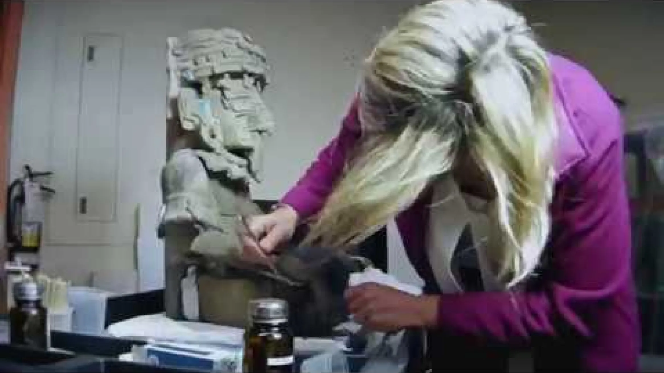 Zapotec urn deconstruction time lapse